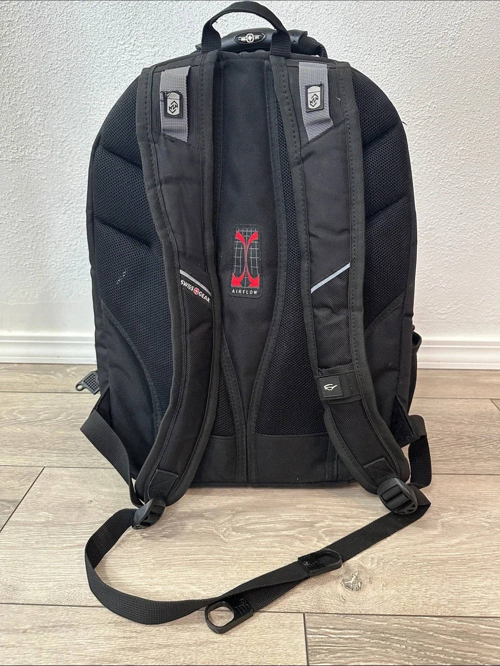 SwissGear 1900 ScanSmary TSA Backpack